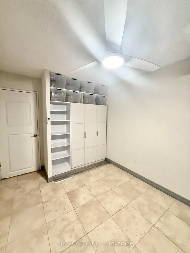 Additional image 32 of 4673 Jane St Unit 1007