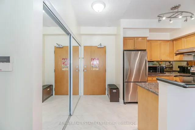 Additional image 5 of 5 Marine Parade Dr Unit 911