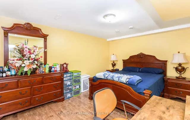 Additional image 39 of 112 Wildberry Cres