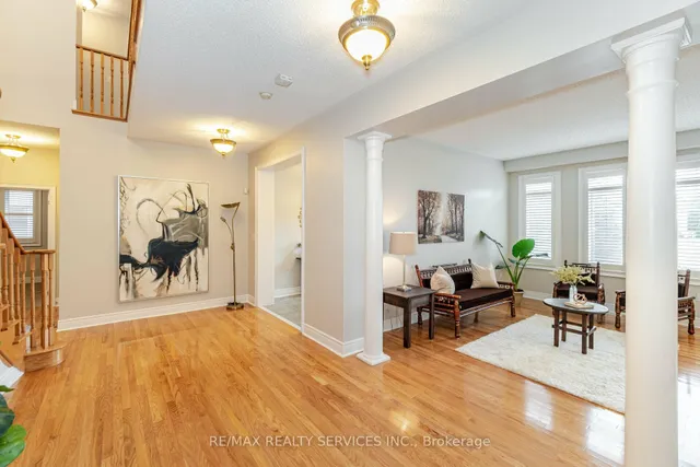 Additional image 4 of 32 Radial St