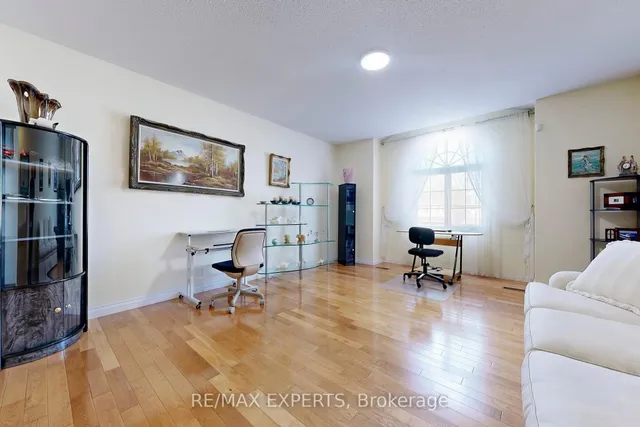 Additional image 23 of 84 Piperbrook Cres