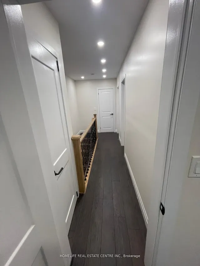 Additional image 10 of 4 Minto Ave