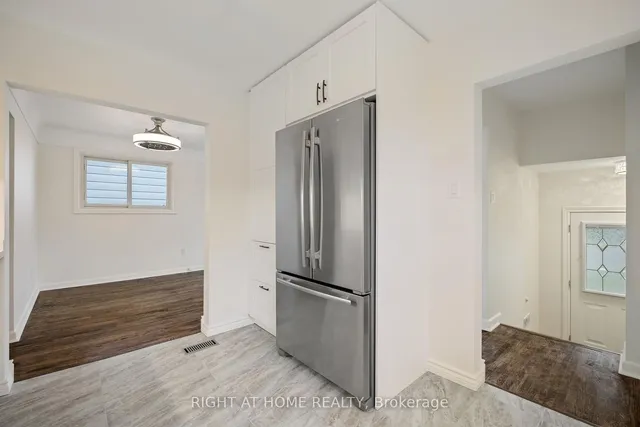 Additional image 10 of 62 Cloke Crt