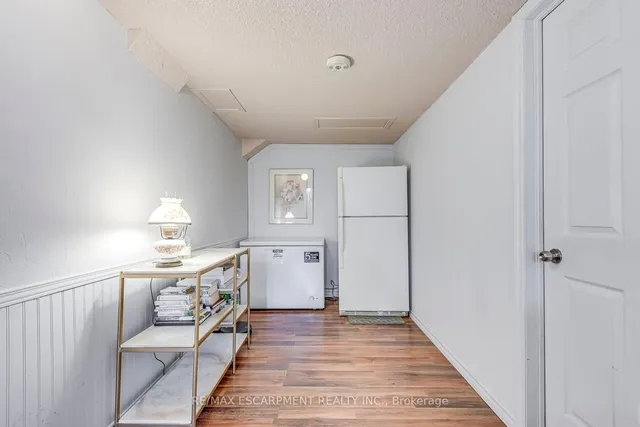 Additional image 25 of 19 Normajean Ave