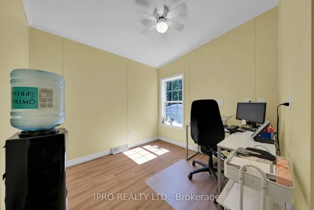 Additional image 29 of 23 MacPherson Cres