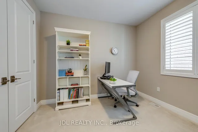 Additional image 35 of 222 Magnolia Cres