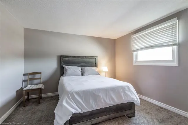 Additional image 33 of 112 Wexford Cres