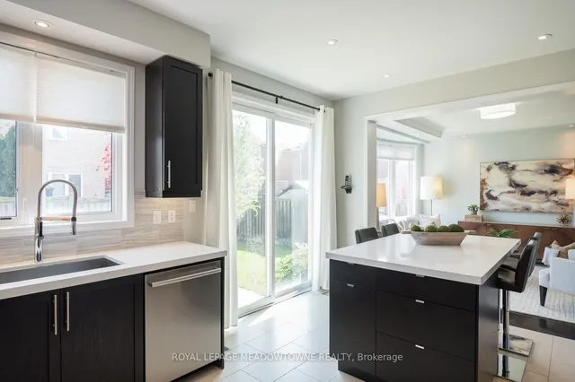 Additional image 12 of 886 Savoline Blvd