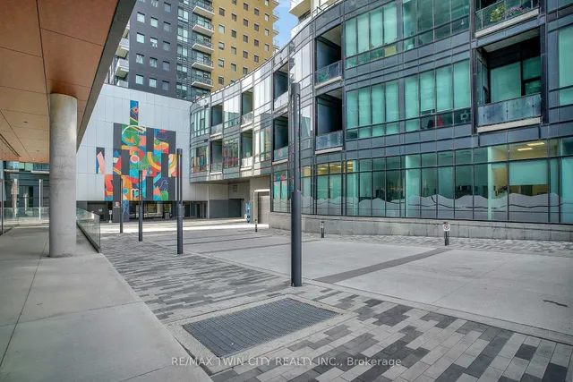 Additional image 3 of 100 Garment St Unit 1008