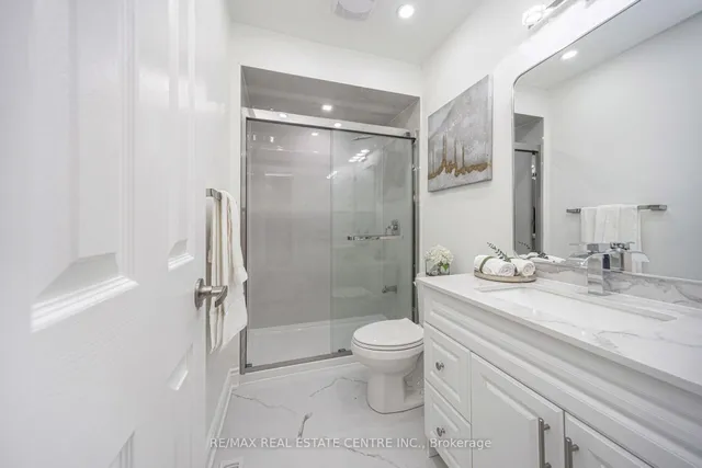 Additional image 42 of 126 Sandyshores Dr