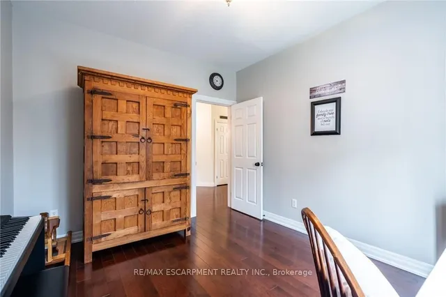 Additional image 9 of 40 COMMANDO Crt