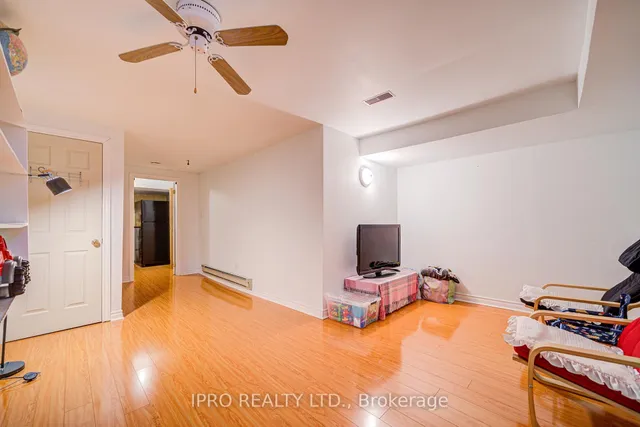 Additional image 37 of 5625 Whistler Cres