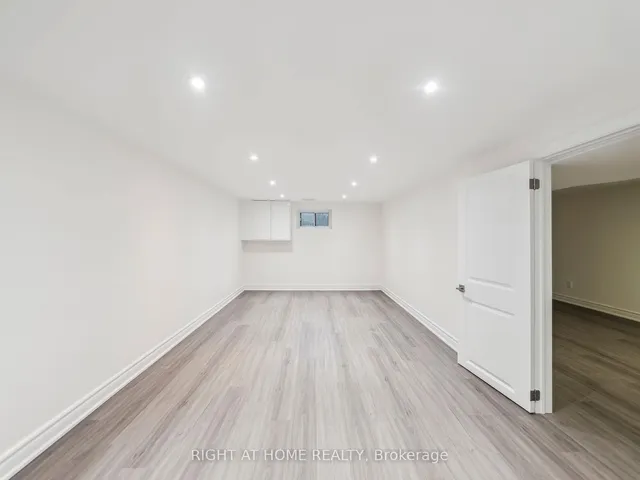 Additional image 23 of 2 Kempsell Cres