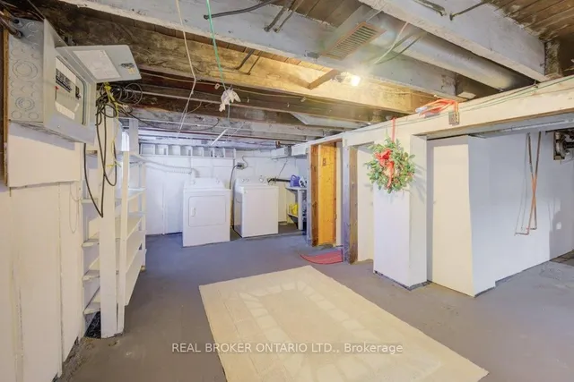 Additional image 24 of 458 Upper Wentworth St