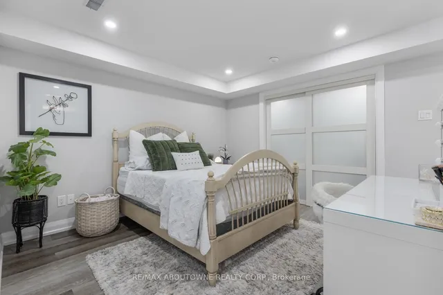 Additional image 33 of 862 Whaley Way