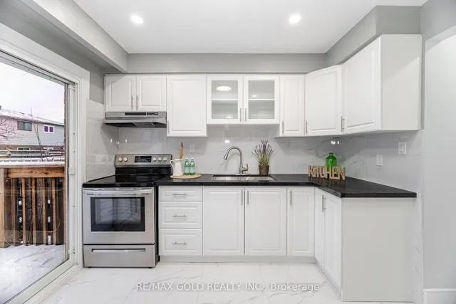 Additional image 9 of 7500 Goreway Dr Unit 62