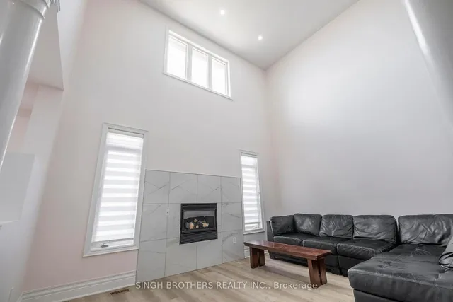 Additional image 37 of 78 Mainard Cres