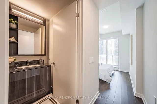 Additional image 14 of 115 Blue Jays Way Unit 2702