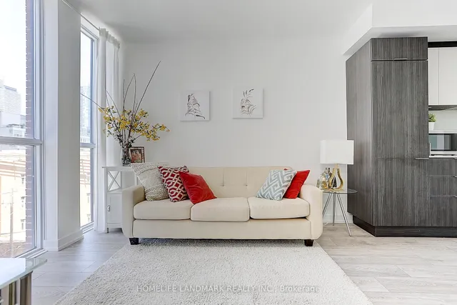 Additional image 24 of 159 Wellesley St Unit 401