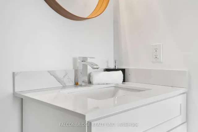 Additional image 34 of 200 Veterans Dr Unit 2