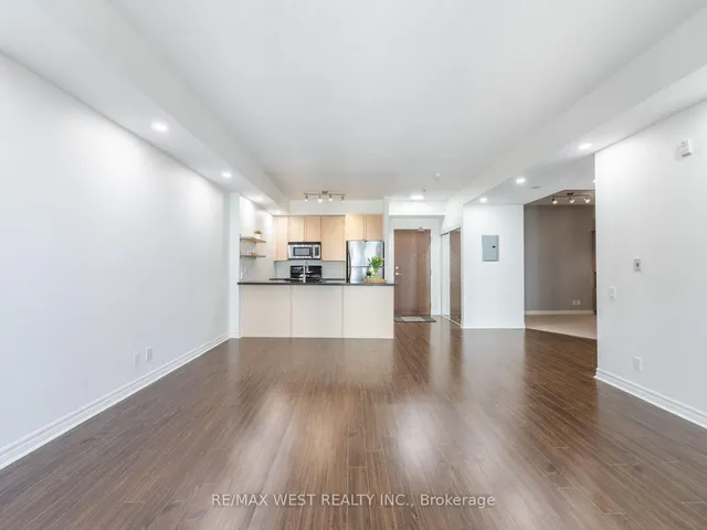 Additional image 8 of 4196 Dundas St Unit PH 609