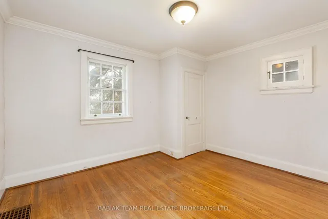 Additional image 9 of 1372 Islington Ave