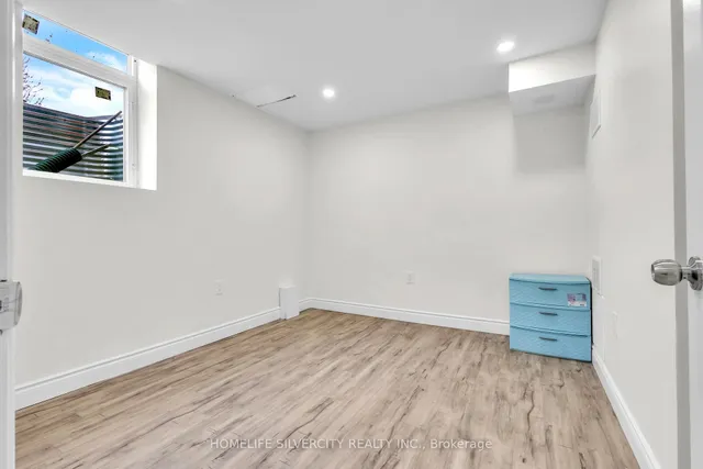 Additional image 38 of 142 Sahara Tr