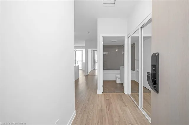 Additional image 4 of 3200 Dakota Common Unit 1007