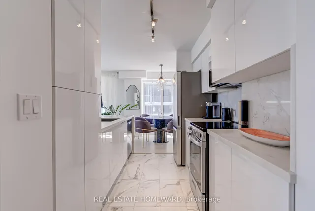 Additional image 9 of 255 Richmond St Unit 1004