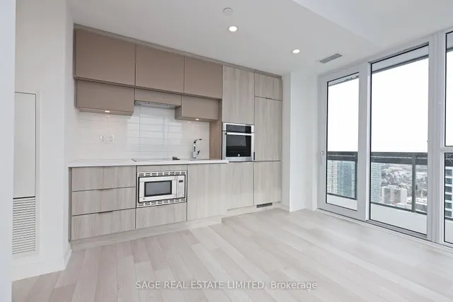 Additional image 25 of 39 Roehampton Ave Unit 3803