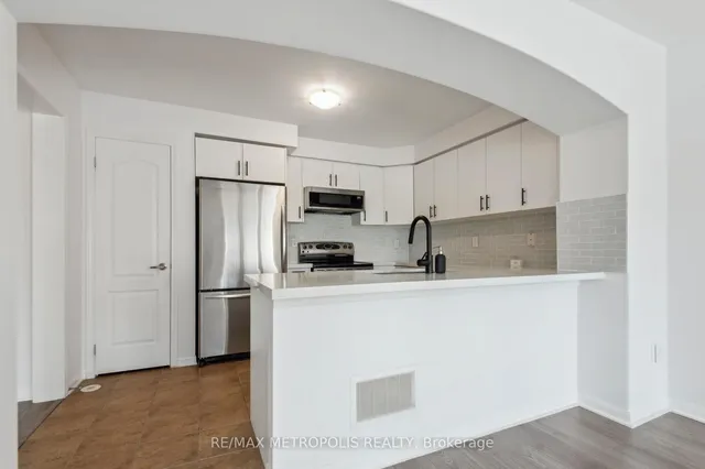 Additional image 12 of 54 Howe Ave