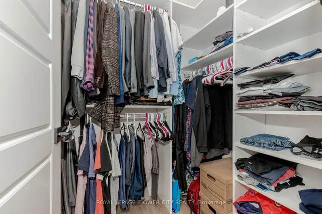 Additional image 24 of 1371 Lobelia Cres