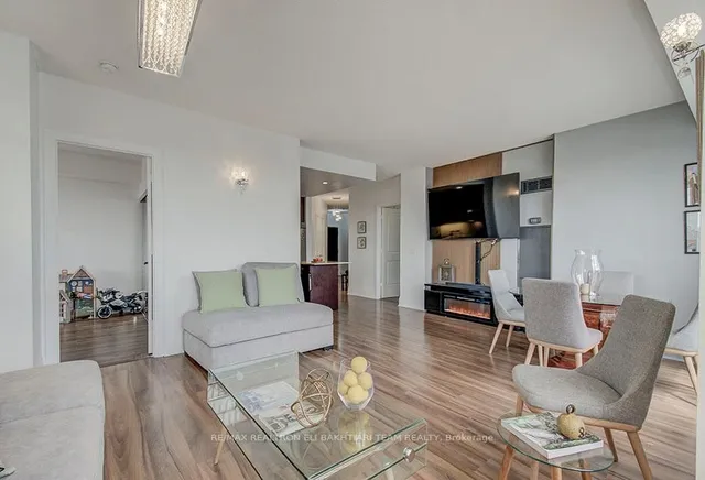 Additional image 17 of 100 Harrison Garden Blvd Unit 612