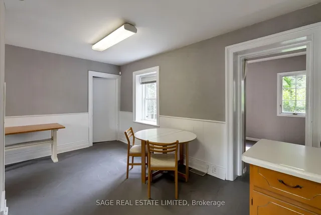 Additional image 17 of 322 La Rose Ave