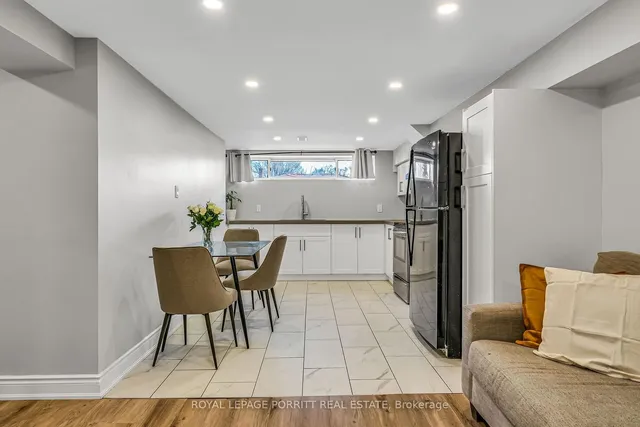 Additional image 26 of 14 Albion Cres