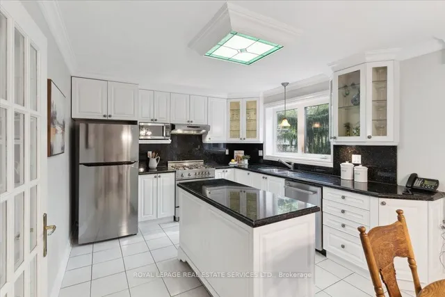 Additional image 12 of 116 Clement Rd