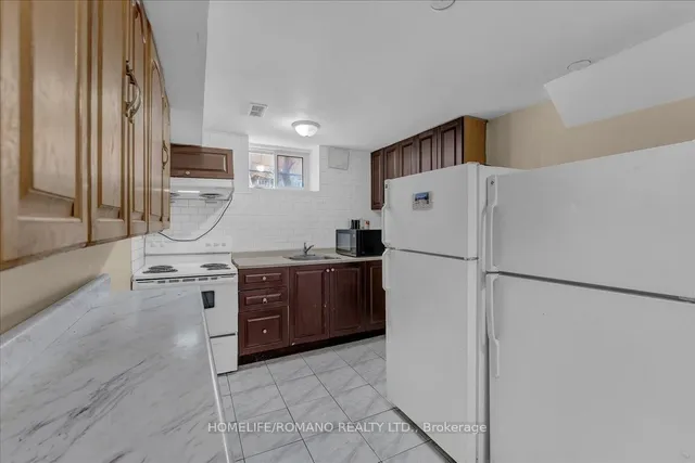 Additional image 34 of 43 Hoover Cres