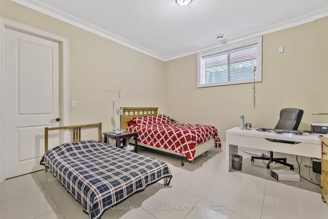 Additional image 40 of 376A Drewry Ave