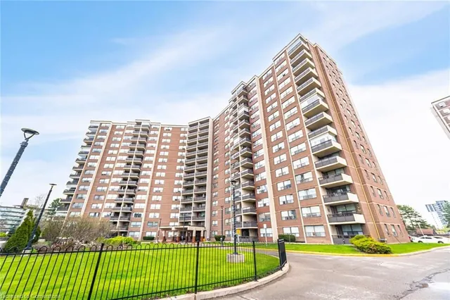 Additional image 2 of 551 The West Mall Rd Unit 1219