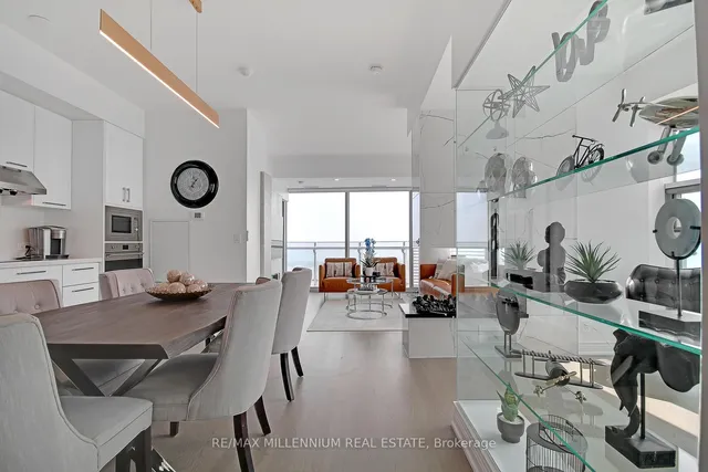 Additional image 16 of 12 York St Unit 5104