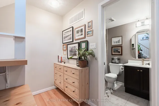 Additional image 11 of 22 Laidlaw St Unit 1222