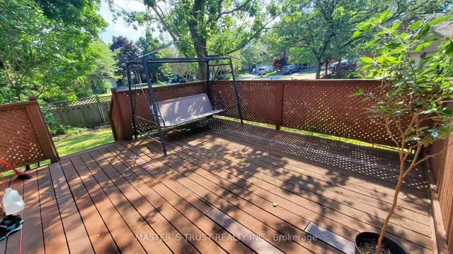 Additional image 46 of 1272 Sir David Dr