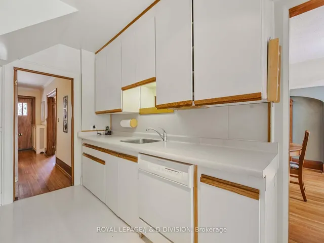 Additional image 15 of 43 Fairlawn Ave