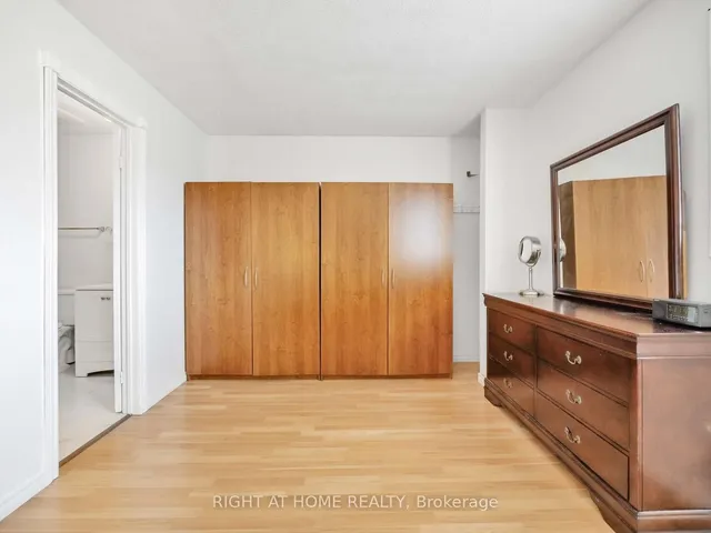 Additional image 17 of 165 Simmons Blvd