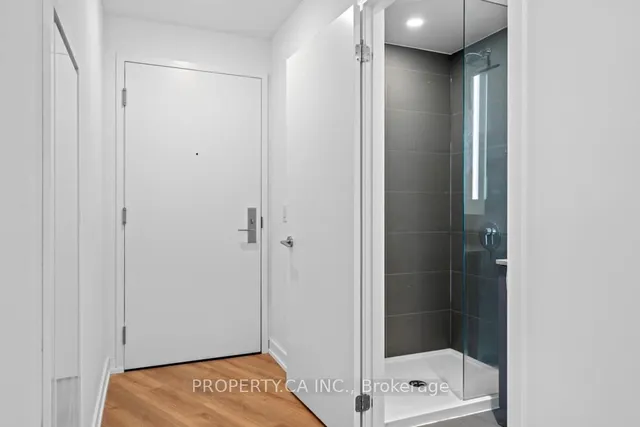 Additional image 7 of 135 East Liberty St Unit 1003