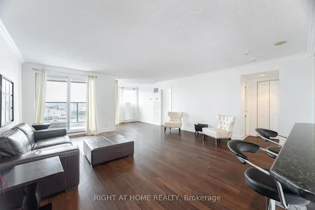 Additional image 13 of 77 Harbour Sq Unit 1812