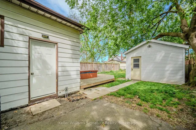 Additional image 19 of 278 Normanhurst Ave