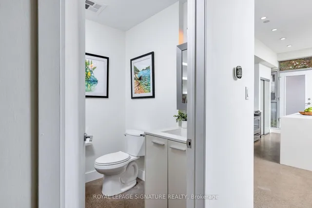 Additional image 21 of 52 Sumach St Unit 101