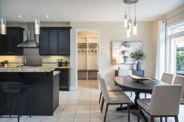 Additional image 25 of 476 Laundon Terr