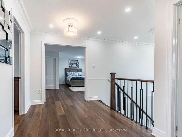 Additional image 23 of 13 Crevice Gate